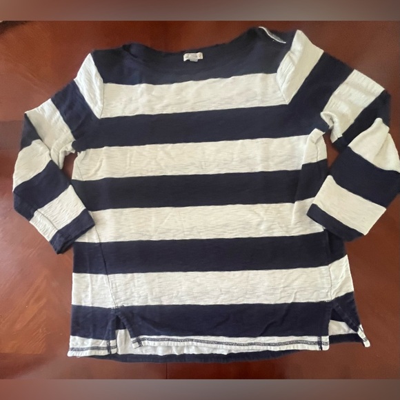 Gap Women’s Nautical style top Large Boat Neck - Picture 7 of 9